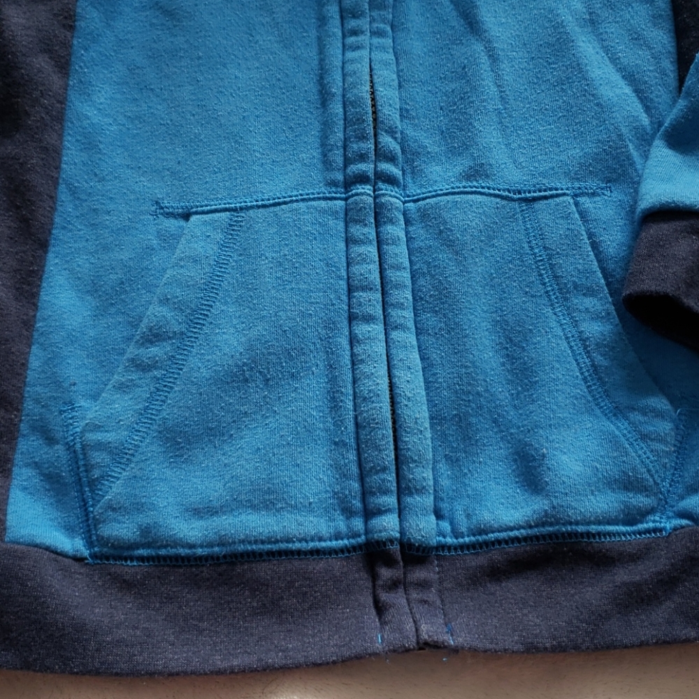 Lot of 2 - Boys Blue Cat & Jack Hoodie Bundle - Picture 9 of 10